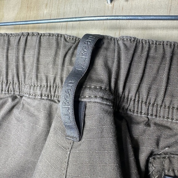 L.L. Bean Explorer Ripstop Pants, Comfort Waist, Standard Fit, Tapered Leg XL - Picture 9 of 11